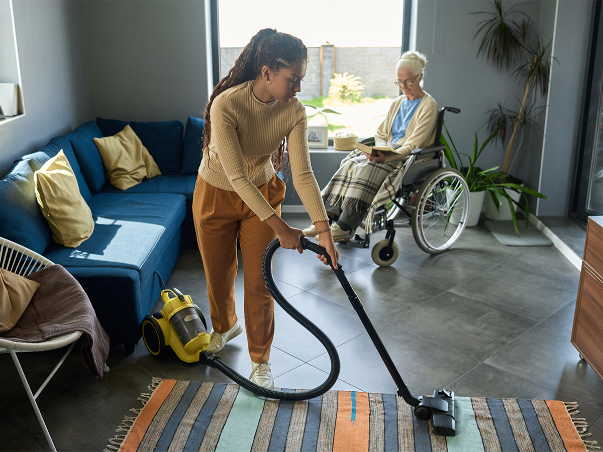 Alltagskompass ist Reinigung, Wäsche, Einkäufe und Hilfe im Haushalt